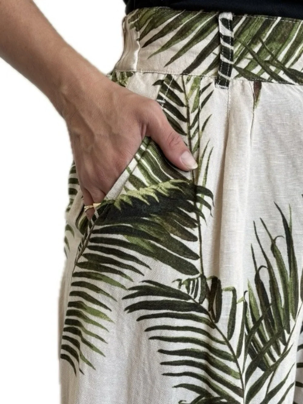 H&M High-Waisted Tropical Culottes Wide Leg Palm Print Pants - Size 8